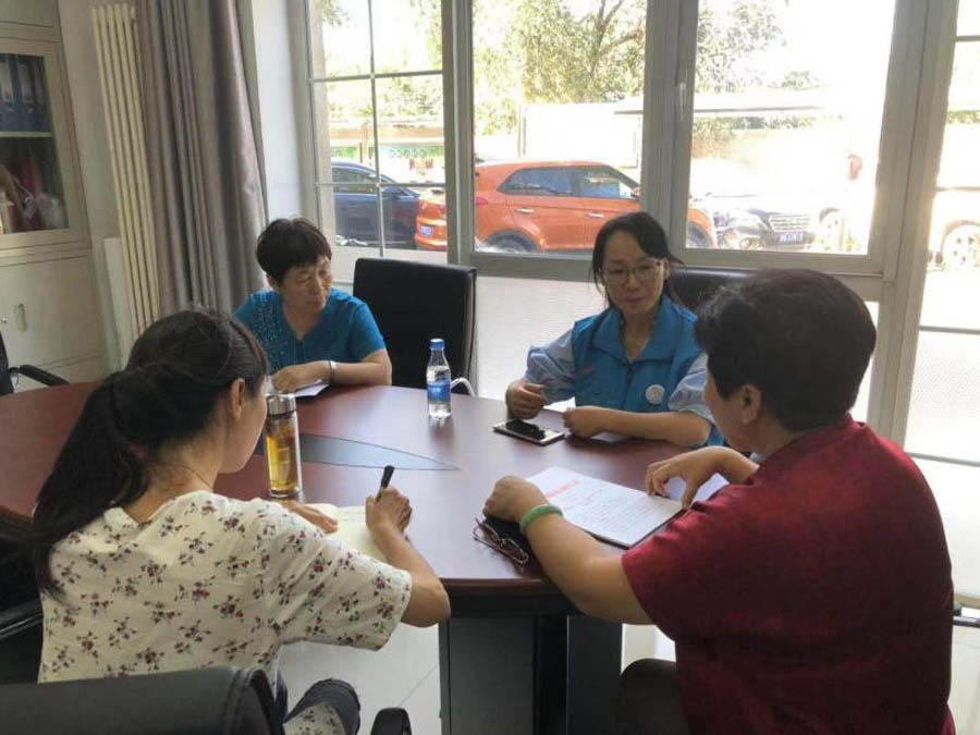 海国投公司机关第二党支部与宝山社区党总支完成对接2.jpg